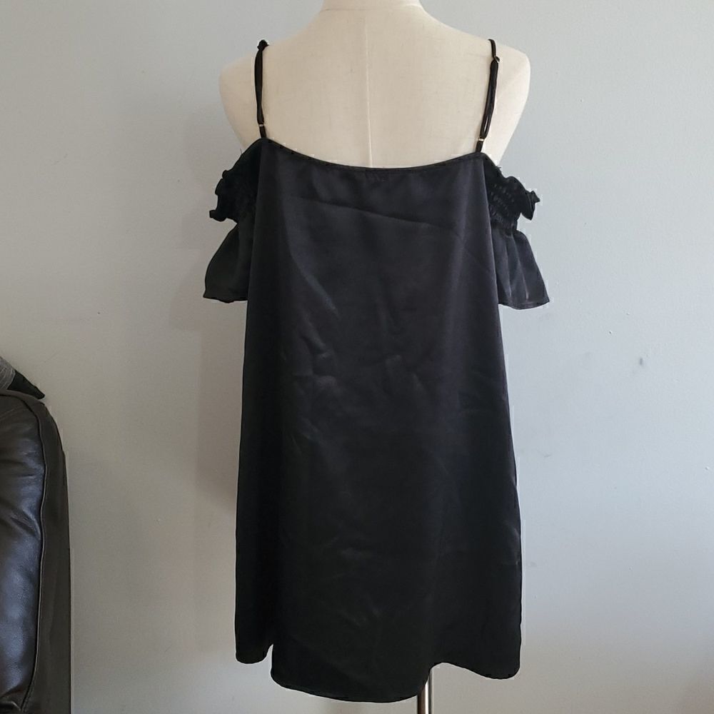 Kimchi Blue Black Satin Off Shoulder Dress - Picture 4 of 7